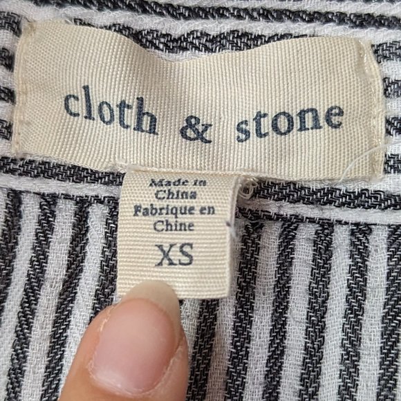 Anthropologie Cloth & Stone Pinstripe Button Down Size Extra Small - Picture 11 of 12